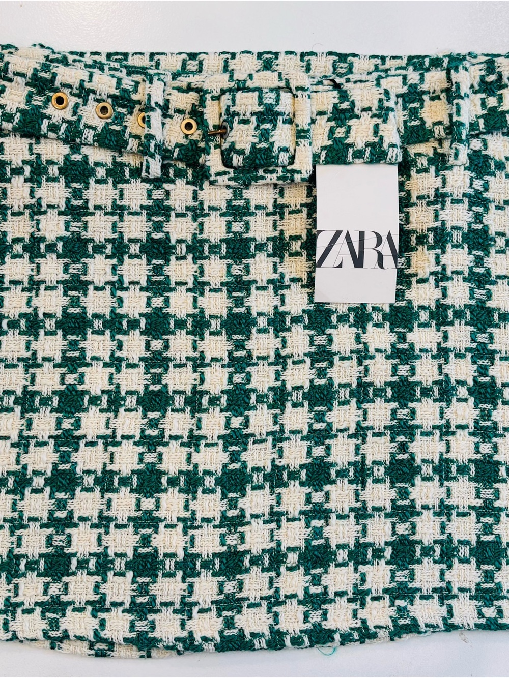 ZARA Green and Cream Houndstooth Tweed Mini Skirt with Eyelet Belt size XL